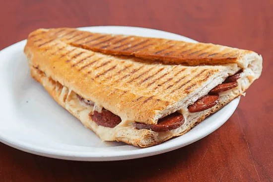 Sucuklu Tost